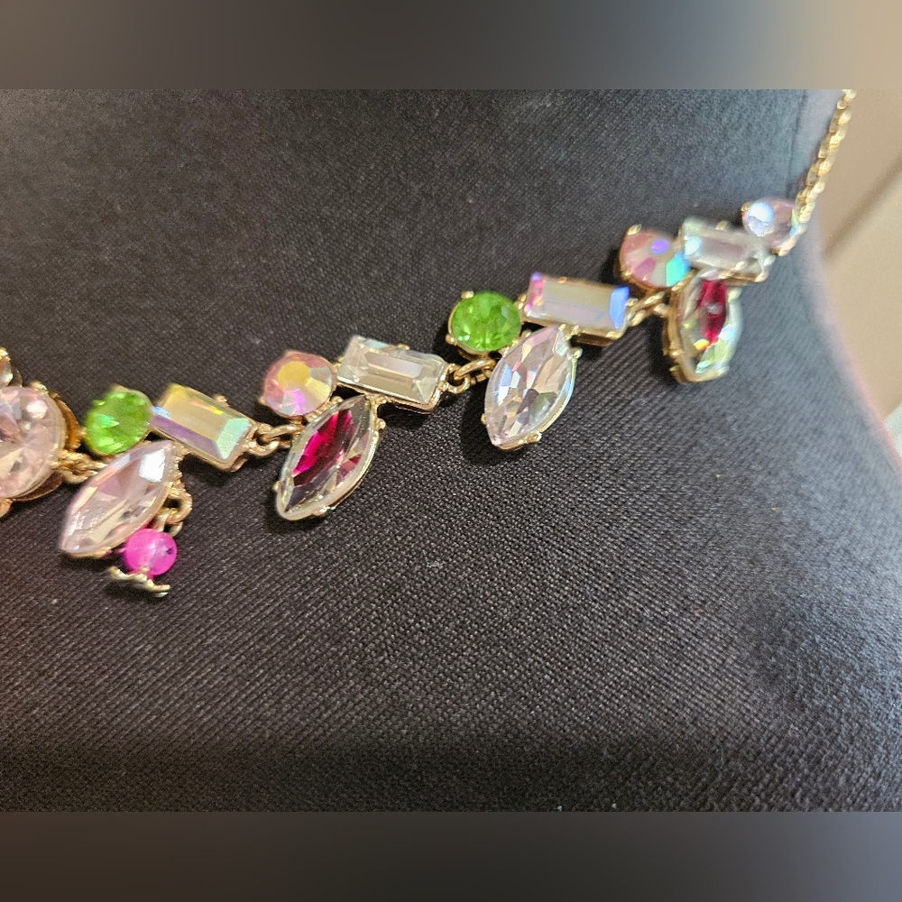 Betsey Johnson Surreal Forest Shakey Flower Collar Necklace Multi Crystals NWT - Picture 11 of 14